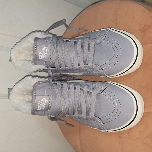 Vans Sk8 Lite Hi Sherpa Lined Leather Sneakers Size 7 Women's / 5.5 Mens - Picture 2 of 8